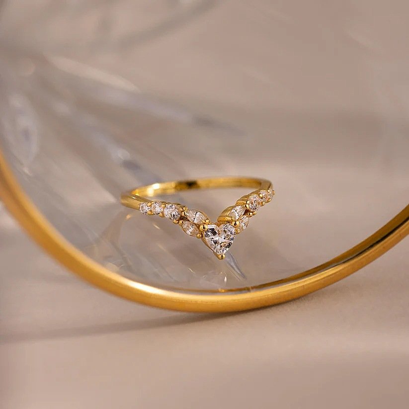 Heart Curve Cluster Ring for Women – Elegant Romantic Jewelry Gift - Image 2