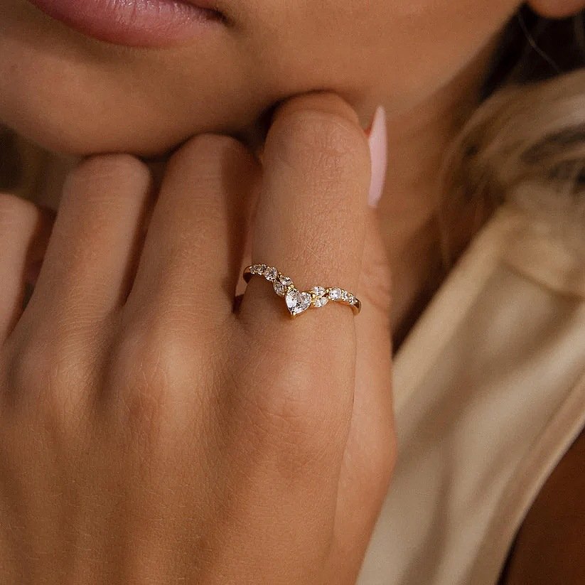 Heart Curve Cluster Ring for Women – Elegant Romantic Jewelry Gift - Image 3