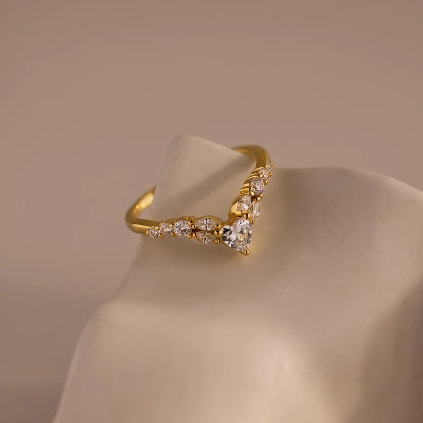 Heart Curve Cluster Ring for Women – Elegant Romantic Jewelry Gift - Image 5