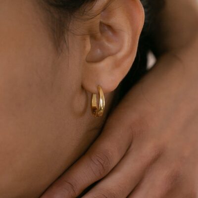Paris Oval Hoops in 18K Gold