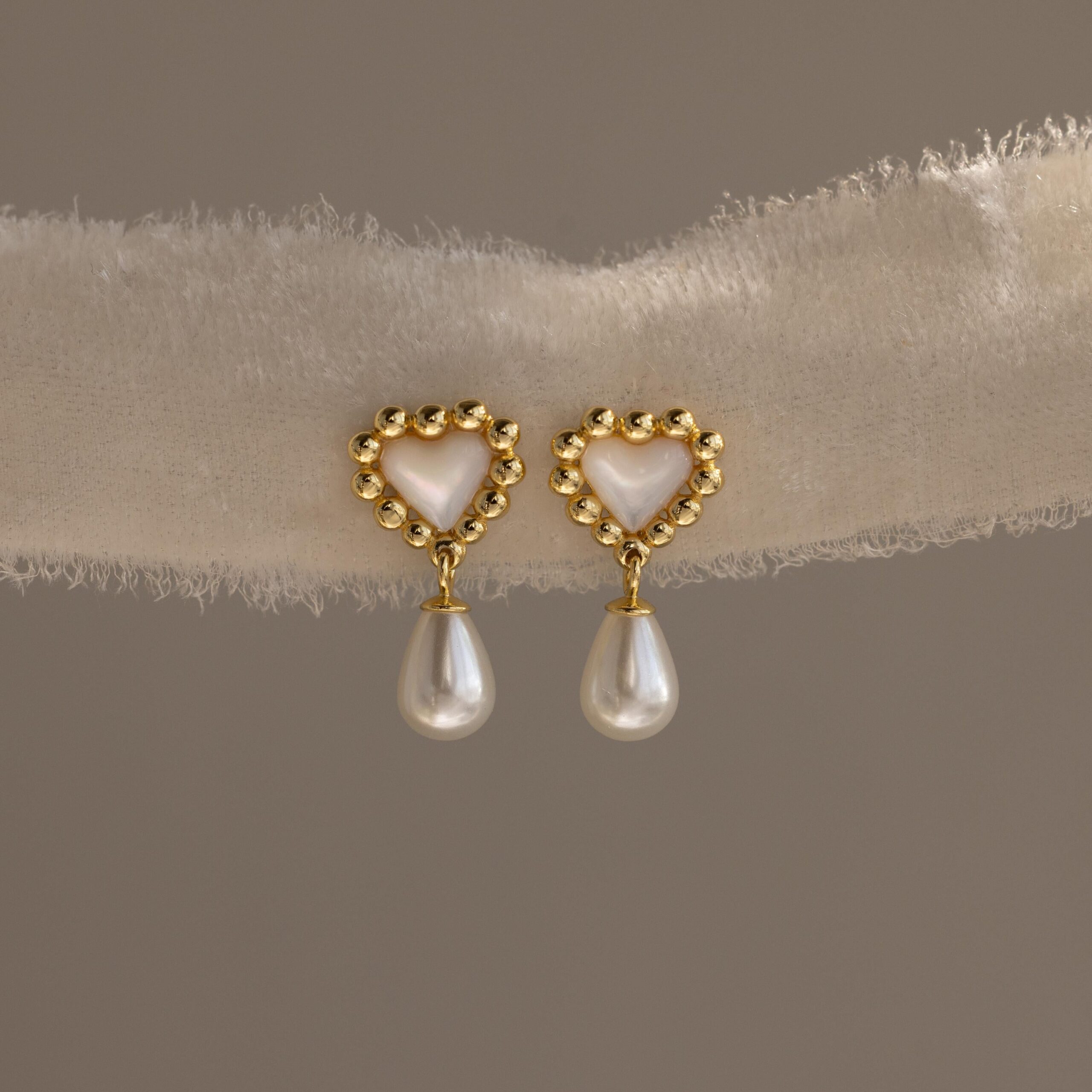 Pearl Heart Beaded Drop Studs in 18K Gold