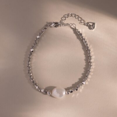 Pearl Charm Beaded Bracelet in Silver