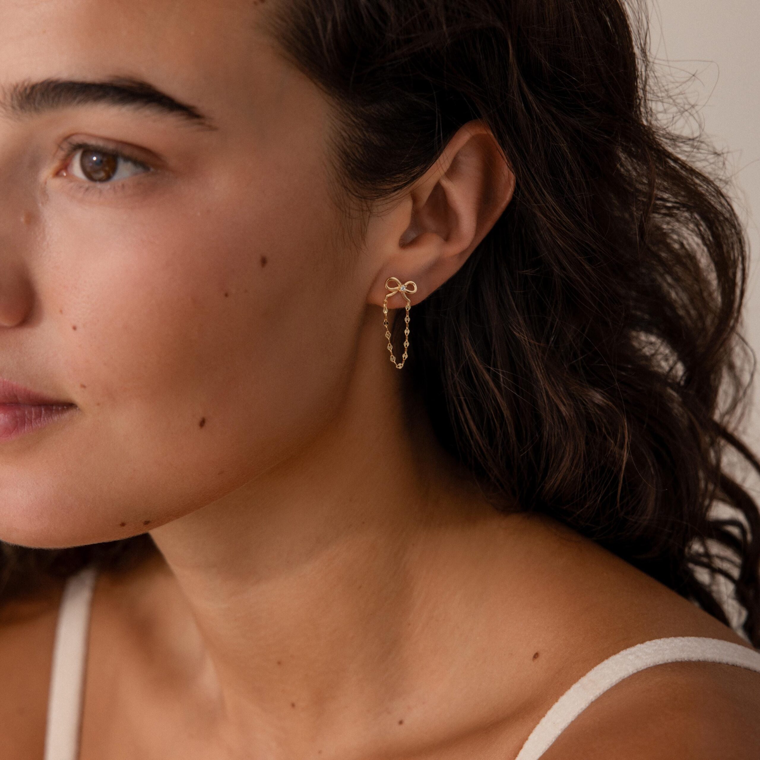 Bow Chain Studs in 18K Gold - Image 2