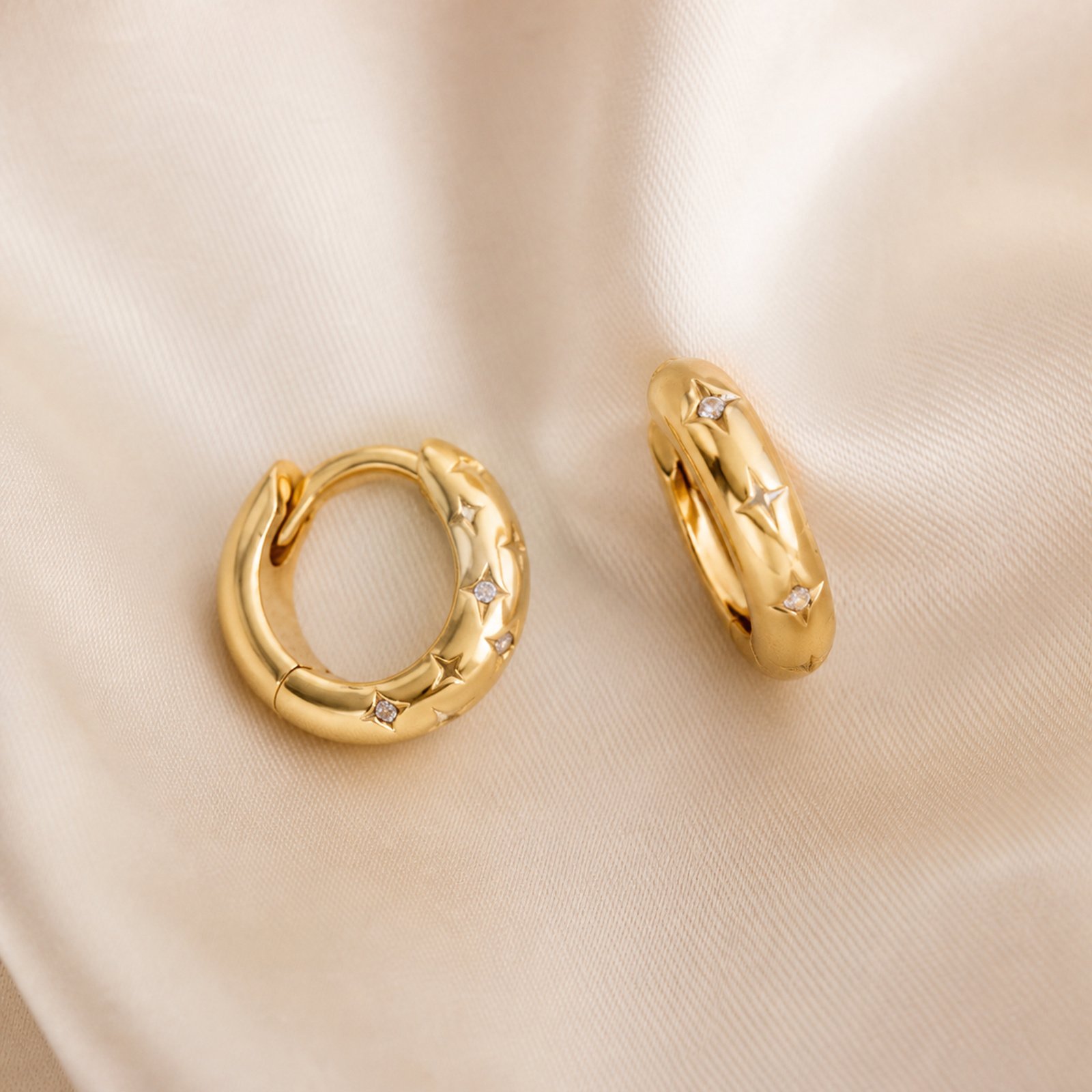 Starburst Pavé Huggie Hoop Earrings – 18K Gold Plated - Image 4